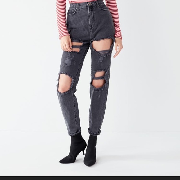 distressed mom jeans black